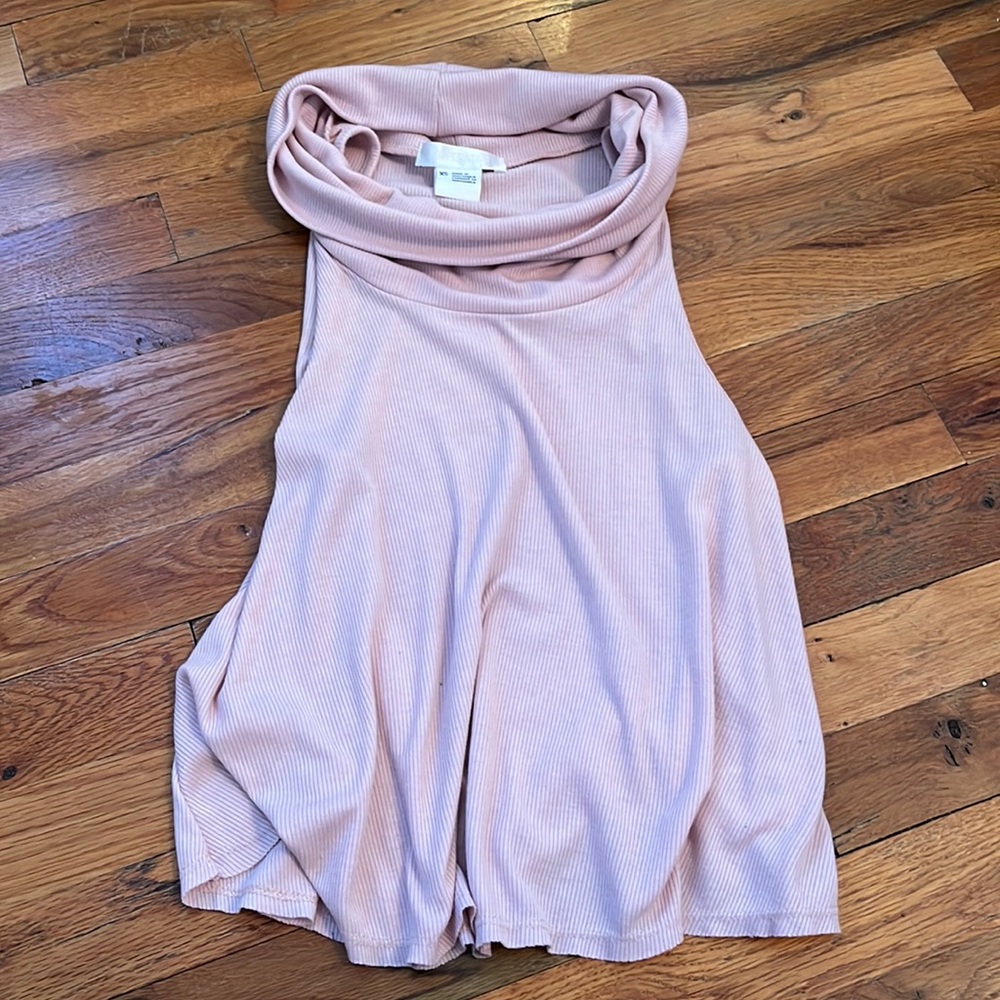 Pink ribbed blouse
